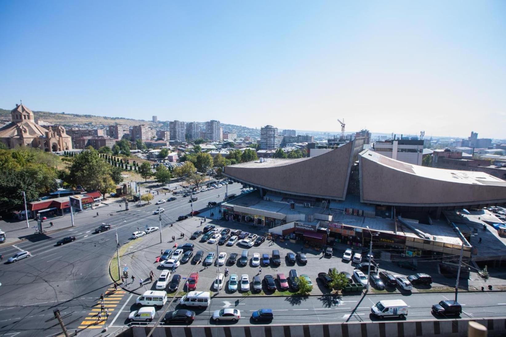 Yereone Hotel Apartment Erivan Dış mekan fotoğraf