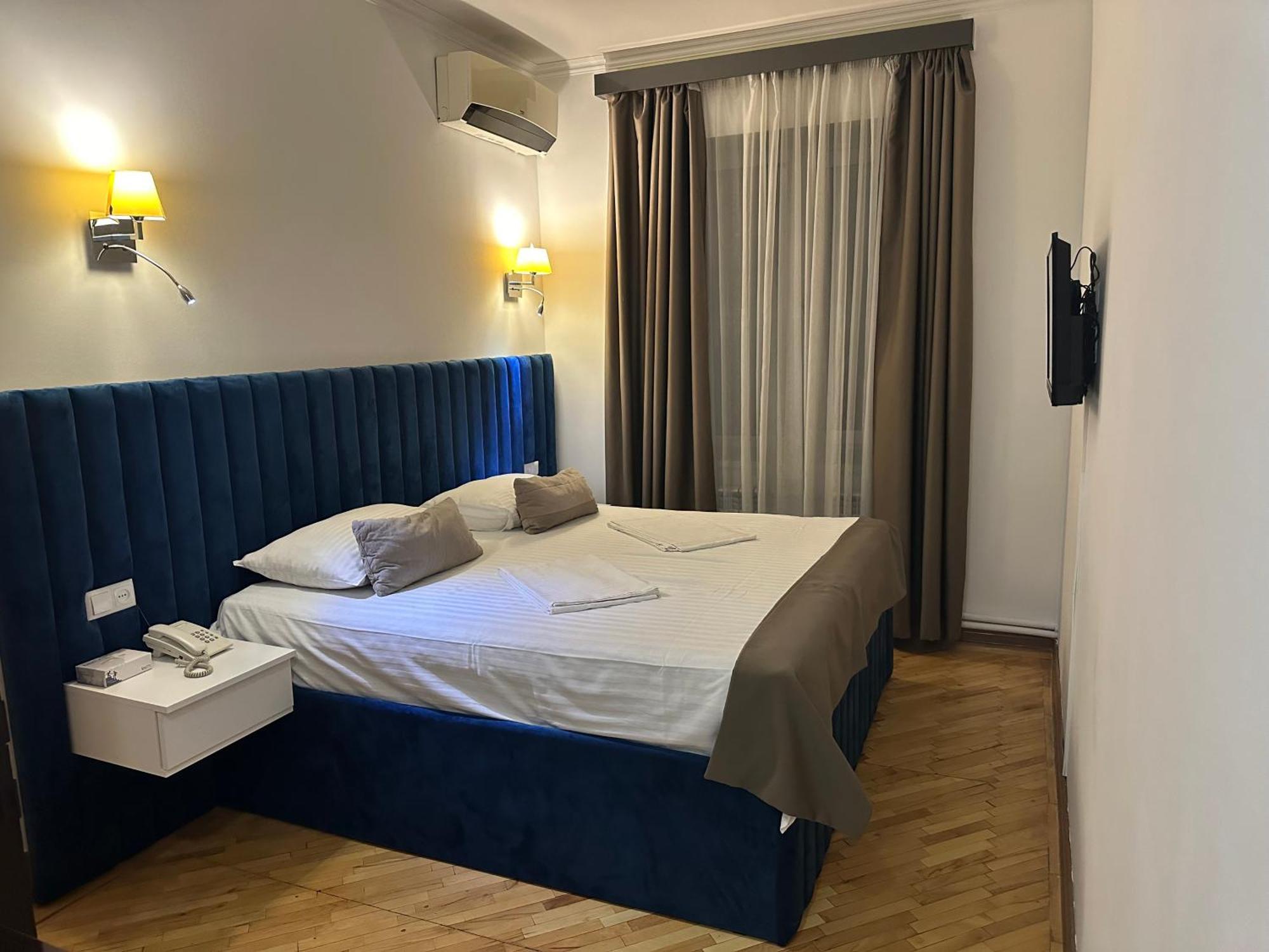Yereone Hotel Apartment Erivan Dış mekan fotoğraf