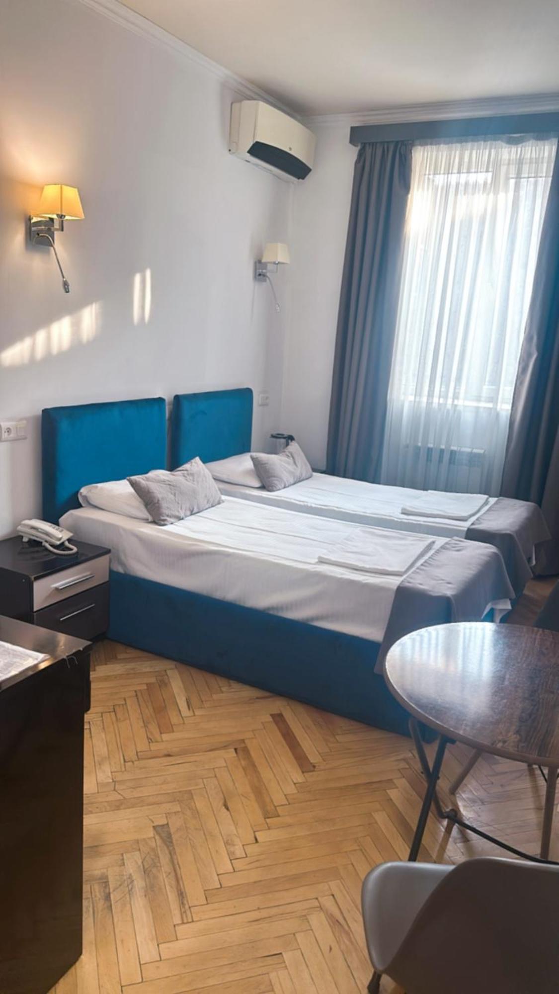 Yereone Hotel Apartment Erivan Dış mekan fotoğraf